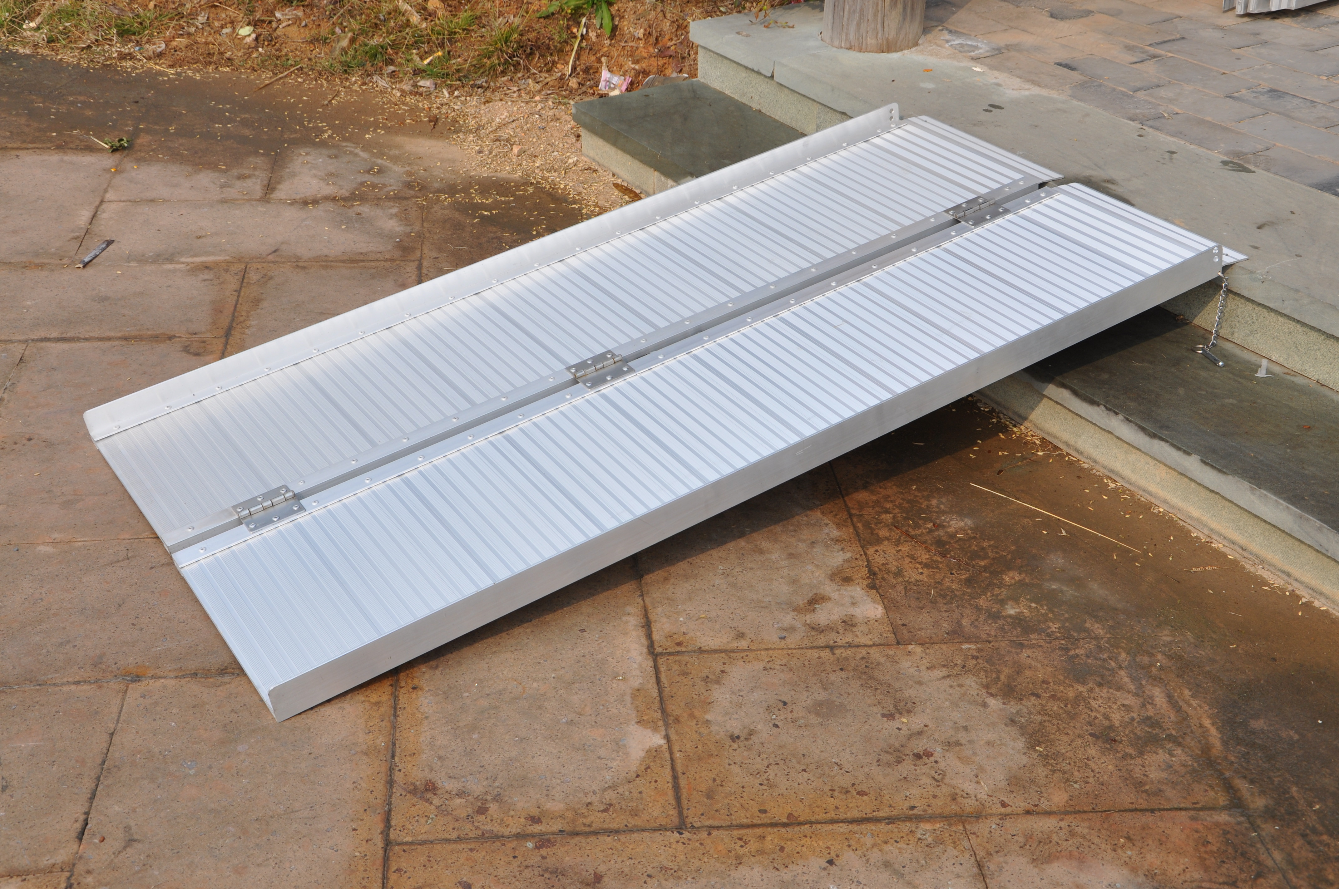 21003 Single-Flod Aluminium Wheelchair Ramp